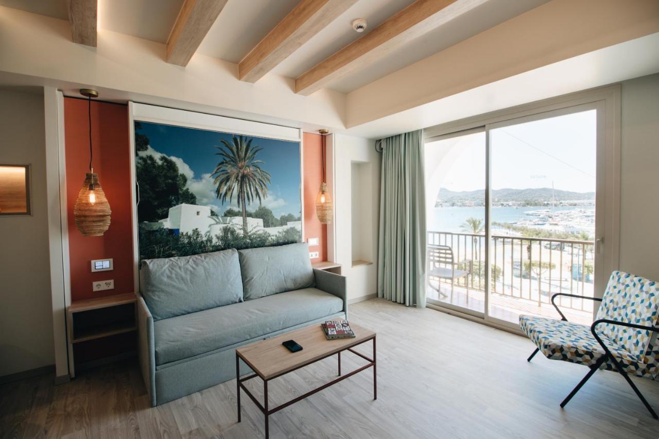 The White Apartments (Adults Only) San Antonio  Bagian luar foto